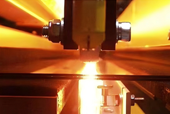 Heat treatment for quartz glass