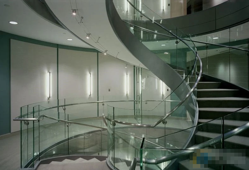Quartz glass sleeve for lamp